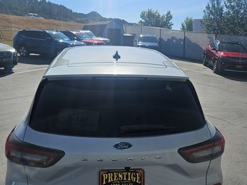 Used 2025 Ford Escape Active w/ Tech Pack #1 AWD/4WD image 11
