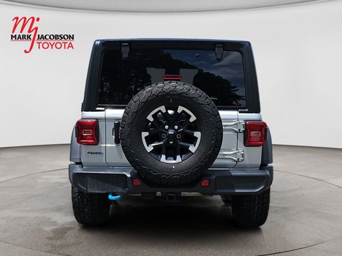 Used 2024 Jeep Wrangler Unlimited Rubicon 4xe AWD/4WD image 6