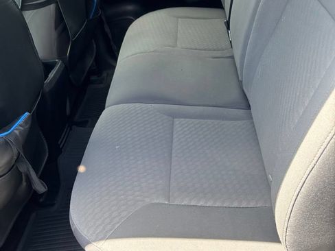 Used 2022 Toyota Tacoma SR5 RWD image 8