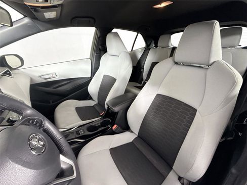 Used 2022 Toyota Corolla SE image 3