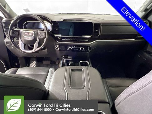 Used 2022 GMC Sierra 1500 Elevation w/ Elevation Premium Package AWD/4WD image 7