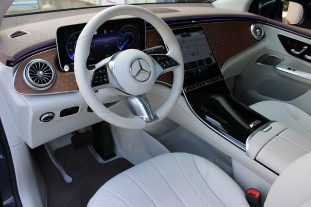Used 2023 Mercedes-Benz EQE 350+ SUV w/ Exclusive Trim Package image 9