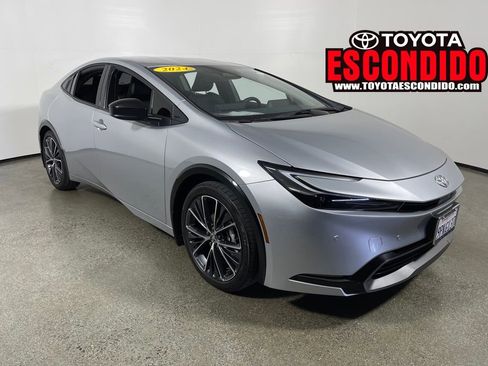 Certified 2024 Toyota Prius XLE image 1