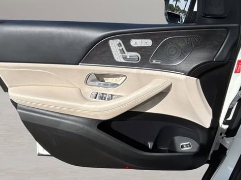 Used 2022 Mercedes-Benz GLS 450 GLS 450 image 17