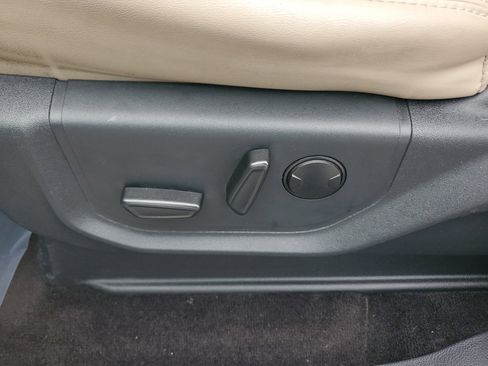 Used 2022 Ford Expedition XLT image 24