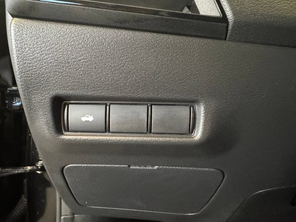 Used 2026 Nissan Sentra SV w/ Floor Mat Package FWD image 19