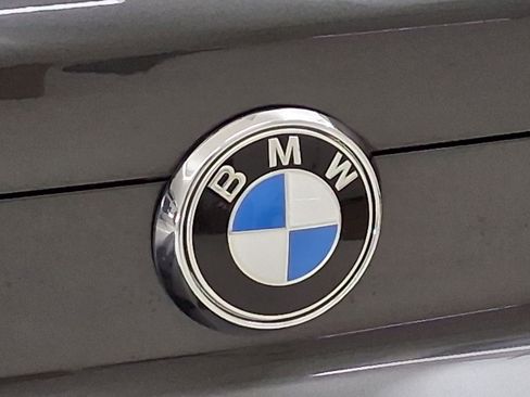Used 2021 BMW X6 sDrive40i w/ Executive Package RWD image 21