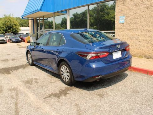 Used 2023 Toyota Camry LE FWD image 4