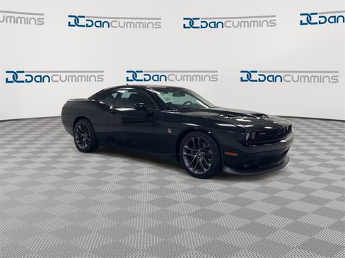 Used 2023 Dodge Challenger R/T Scat Pack image 2