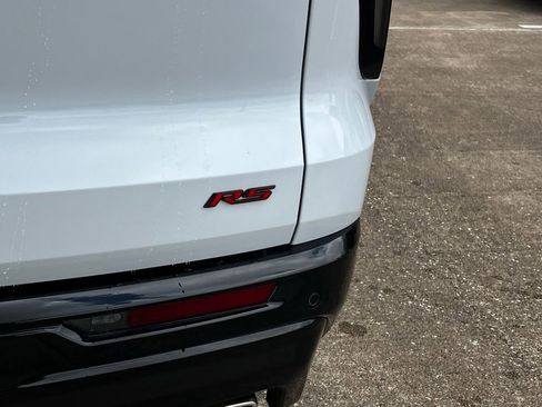 New 2026 Chevrolet Traverse RS image 12