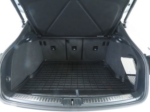 Used 2022 Porsche Macan S image 29