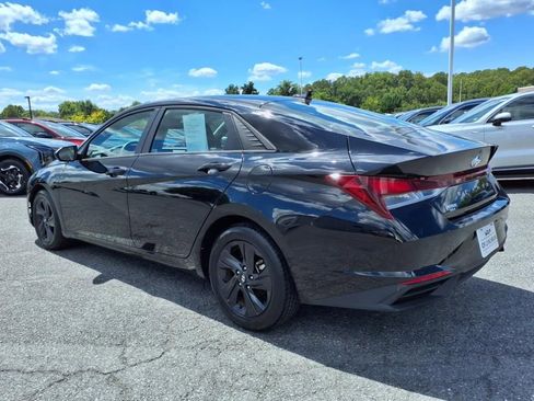 Used 2023 Hyundai Elantra SEL image 6