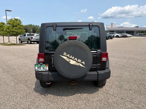 Used 2012 Jeep Wrangler Sport AWD/4WD image 6