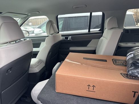 New 2026 Hyundai Santa Fe SE image 16