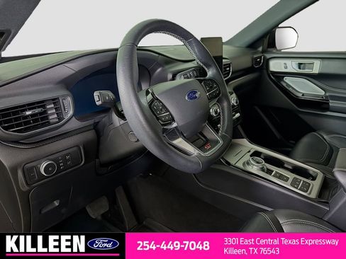 Used 2022 Ford Explorer ST w/ Equipment Group 401A RWD image 10