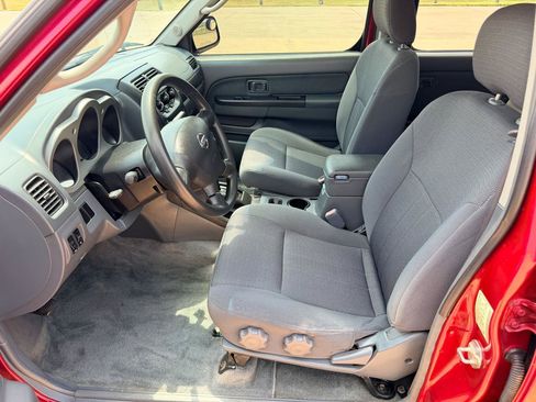 Used 2003 Nissan Frontier XE RWD image 17