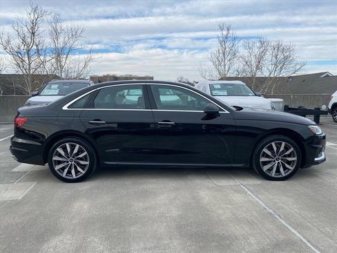 Used 2023 Audi A4 2.0T Premium w/ Convenience Package image 2