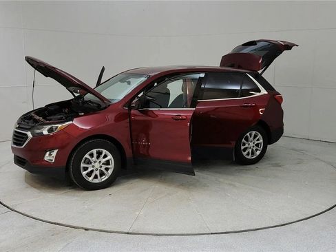 Used 2019 Chevrolet Equinox LT w/ Driver Convenience Package image 10