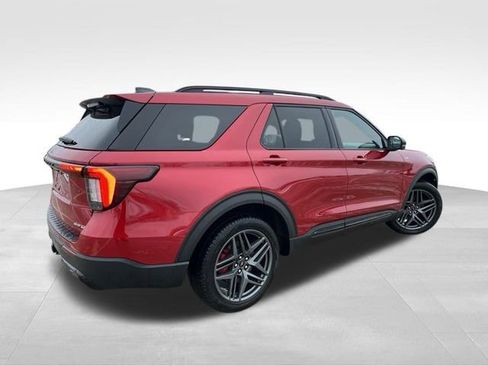 Used 2025 Ford Explorer ST-Line w/ Premium Package image 6