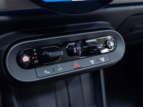 Certified 2025 MINI Cooper S image 19