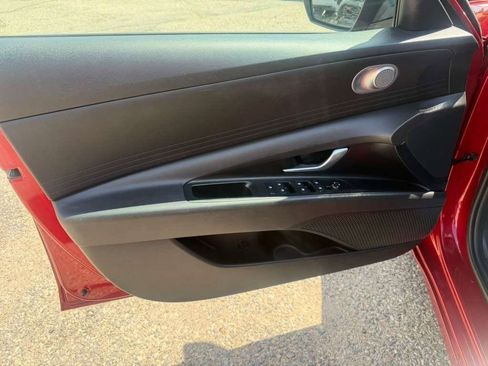 Certified 2023 Hyundai Elantra SEL w/ Preferred Accessory Package FWD image 12