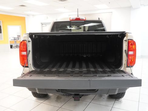 Used 2022 Chevrolet Colorado ZR2 AWD/4WD image 9