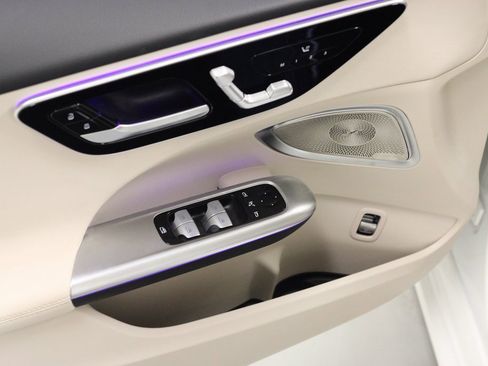 Certified 2025 Mercedes-Benz C 300 4MATIC Sedan image 22