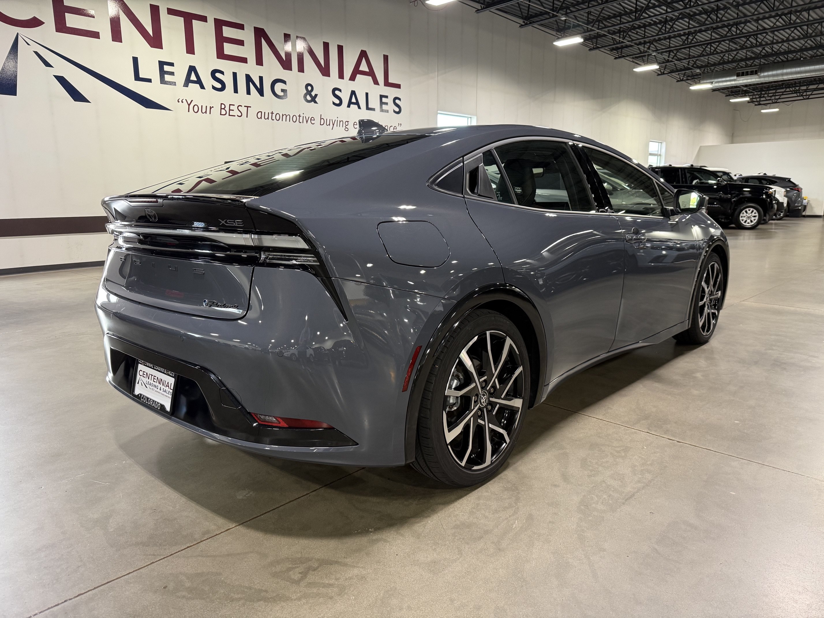 Used 2024 Toyota Prius Prime FWD image 7