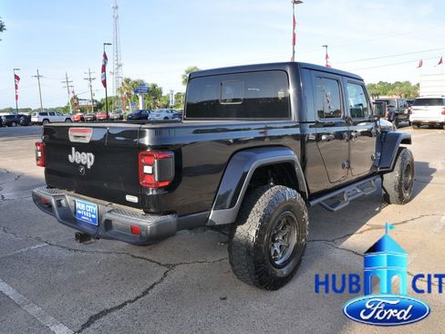 Used 2020 Jeep Gladiator Overland AWD/4WD image 5