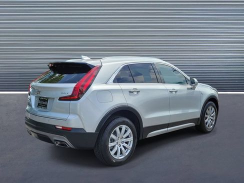Used 2020 Cadillac XT4 Premium Luxury FWD image 3