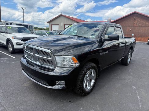 Used 2009 Dodge Ram 1500 Truck Sport AWD/4WD image 2