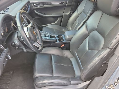 Used 2016 Porsche Macan S image 9
