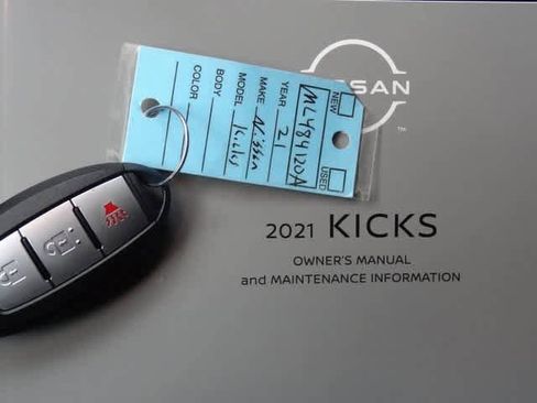 Used 2021 Nissan Kicks S image 27