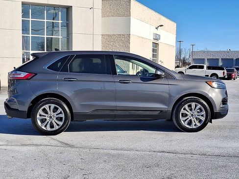 Certified 2024 Ford Edge Titanium image 7