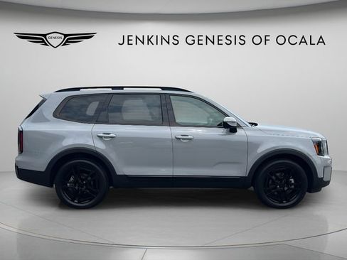 Used 2025 Kia Telluride SX Prestige X-Line AWD/4WD image 3