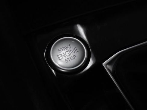 Used 2024 Volkswagen Taos S image 37