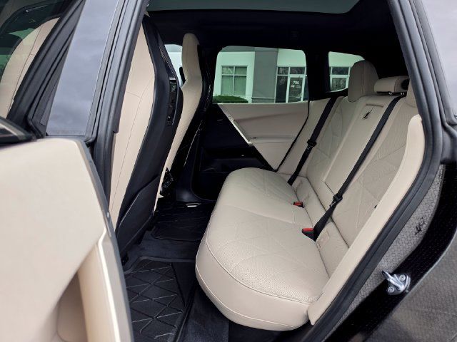 Used 2024 BMW iX xDrive50 w/ Premium Package AWD/4WD image 37