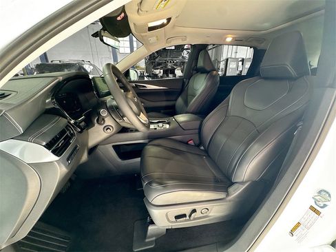 Used 2026 INFINITI QX60 Luxe w/ Cargo Package image 23