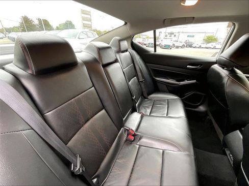 Used 2024 Nissan Altima 2.5 SR w/ SR Premium Package AWD/4WD image 16