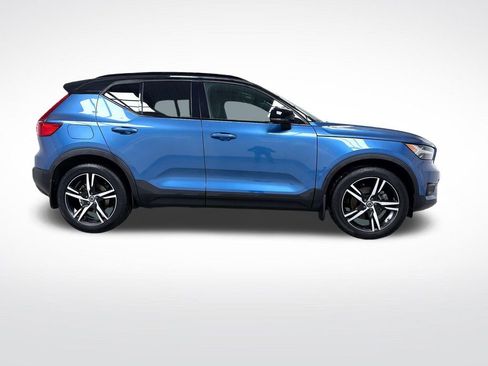 Used 2021 Volvo XC40 T5 R-Design w/ Protection Package Premier image 10