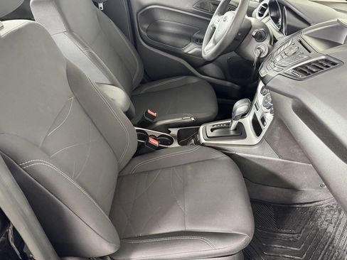 Used 2019 Ford Fiesta SE image 8