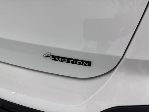 New 2026 Volkswagen Taos SE image 33