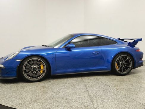 Used 2015 Porsche 911 GT3 RWD image 2