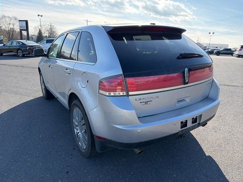 Used 2009 Lincoln MKX Base image 3
