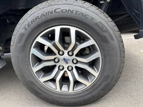 Used 2022 Ford F150 Lariat AWD/4WD image 17