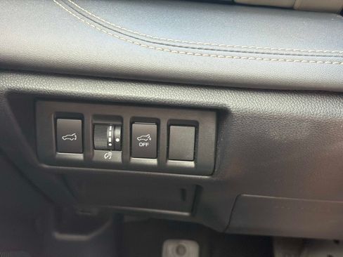 Used 2022 Subaru Outback Limited w/ Popular Package #2 AWD/4WD image 32