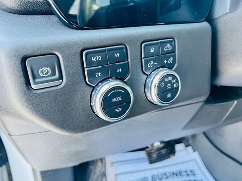 Used 2024 GMC Sierra 1500 SLT w/ SLT Premium Plus Package image 22