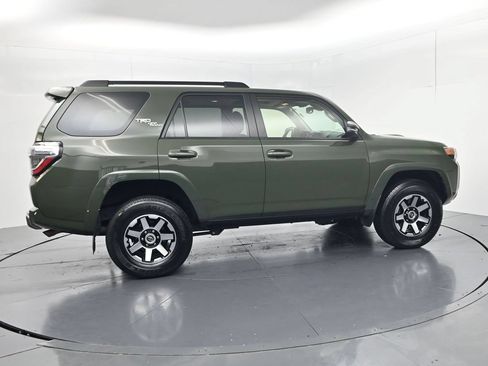 Used 2022 Toyota 4Runner TRD Off-Road Premium AWD/4WD image 8