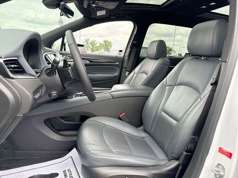 Used 2022 Buick Enclave Premium w/ Experience Buick Package AWD/4WD image 11