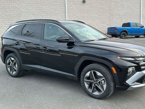 New 2025 Hyundai Tucson SEL image 2
